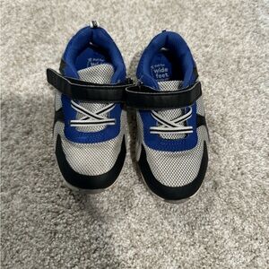 Stride Rite toddler shoes: 9m